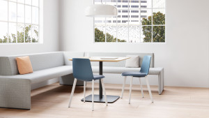 Enea Altzo493 Chairs in Blue around a table
