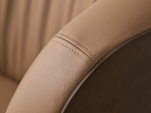 Manto chair detail